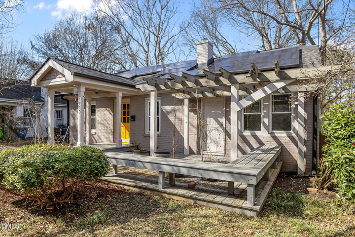 Property Photo:  1415 Courtland Drive  NC 27604 