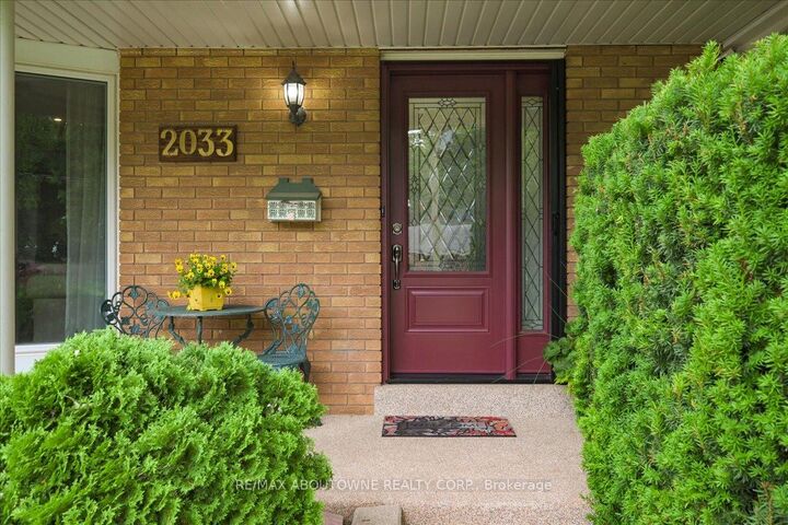 Property Photo: 2033 Saxon Road ON L6L 2V1