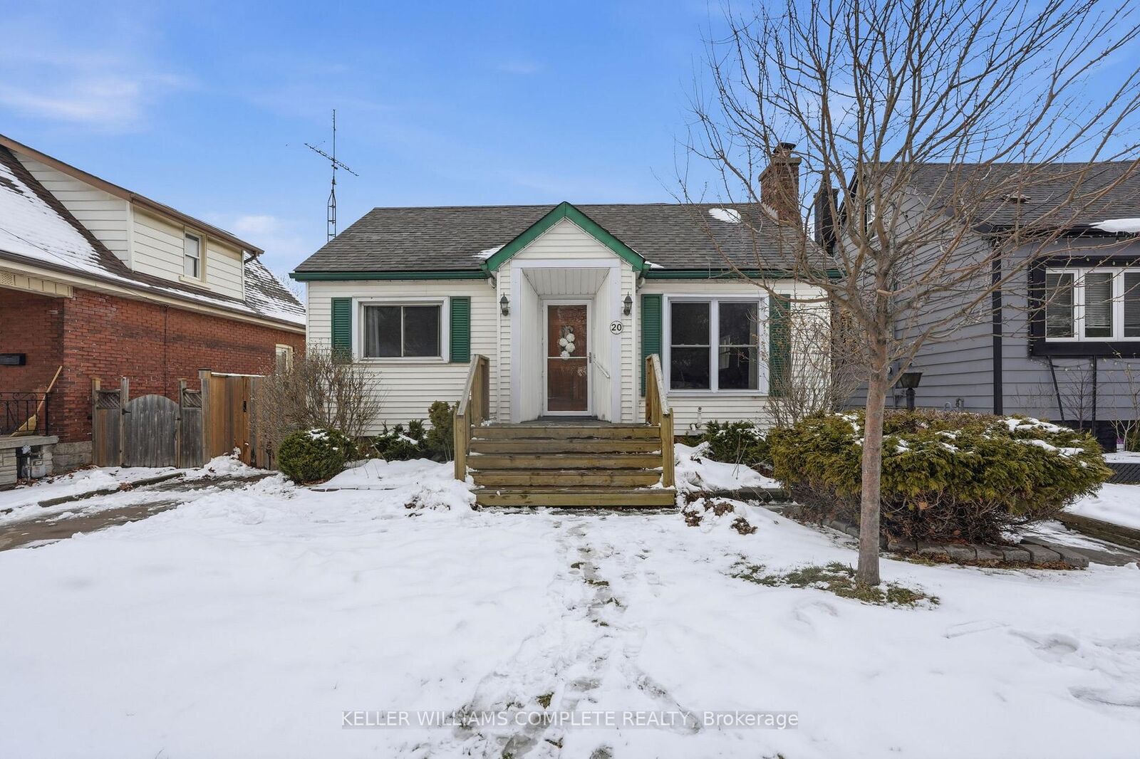 Property Photo: 20 East 18th Street ON L9A 4N7