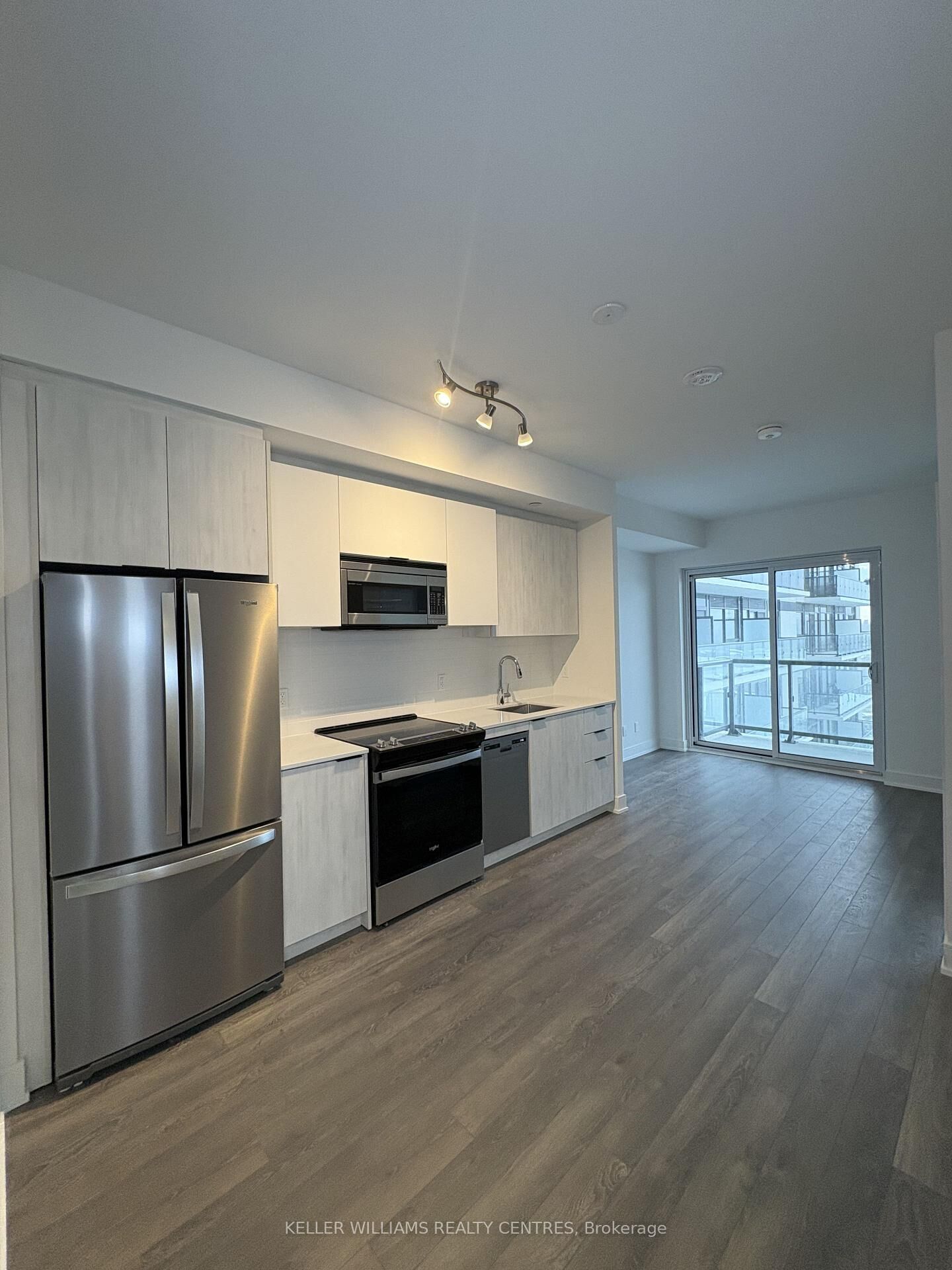 Property Photo: 1350 Ellesmere Road 602 ON M1P 0G6