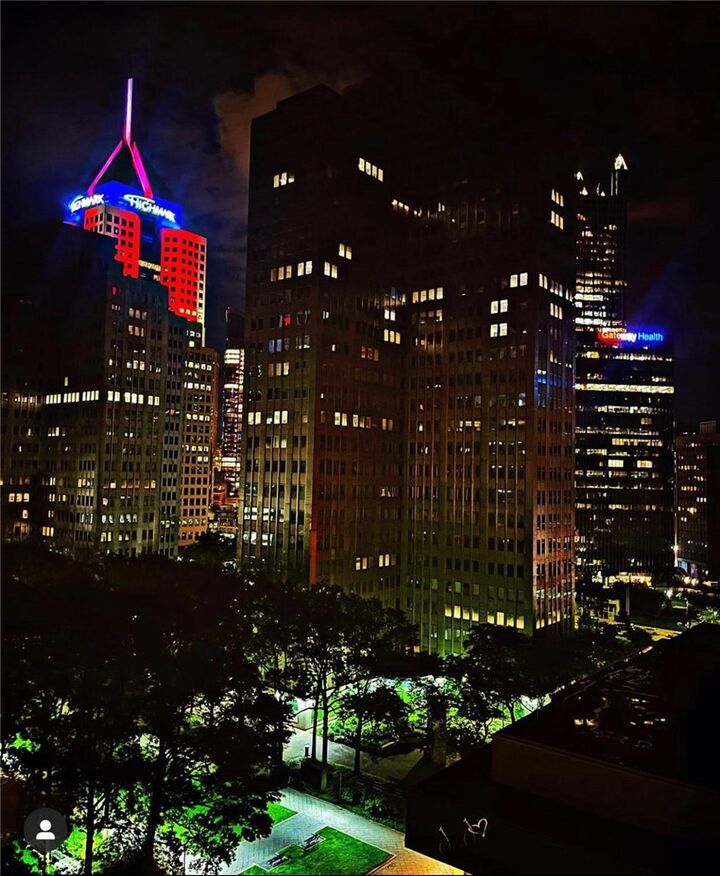 Property Photo: 320 Fort Duquesne Blvd 10B PA 15222