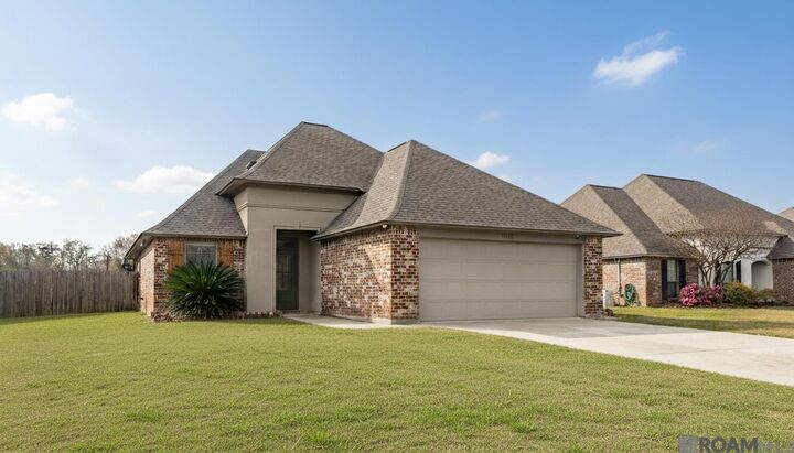 Property Photo:  41408 Creekstone Ave  LA 70769 