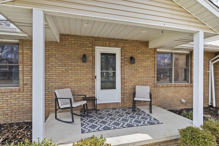 Property Photo: 1317 Adare Road OH 43302