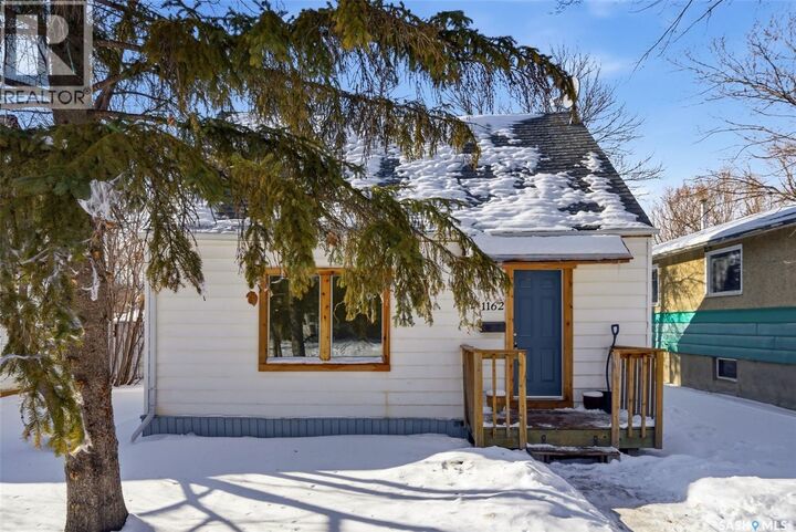 Property Photo: 1162 Queen Street SK S4T 4B2