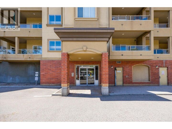 Property Photo: 1125 Bernard Avenue 204 BC V1Y 6R3