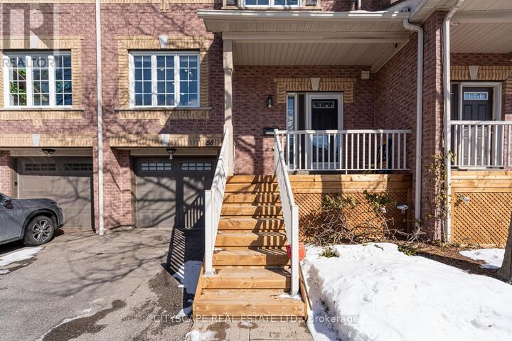 Property Photo: 5535 Glen Erin Drive 58 ON L5M 6H1