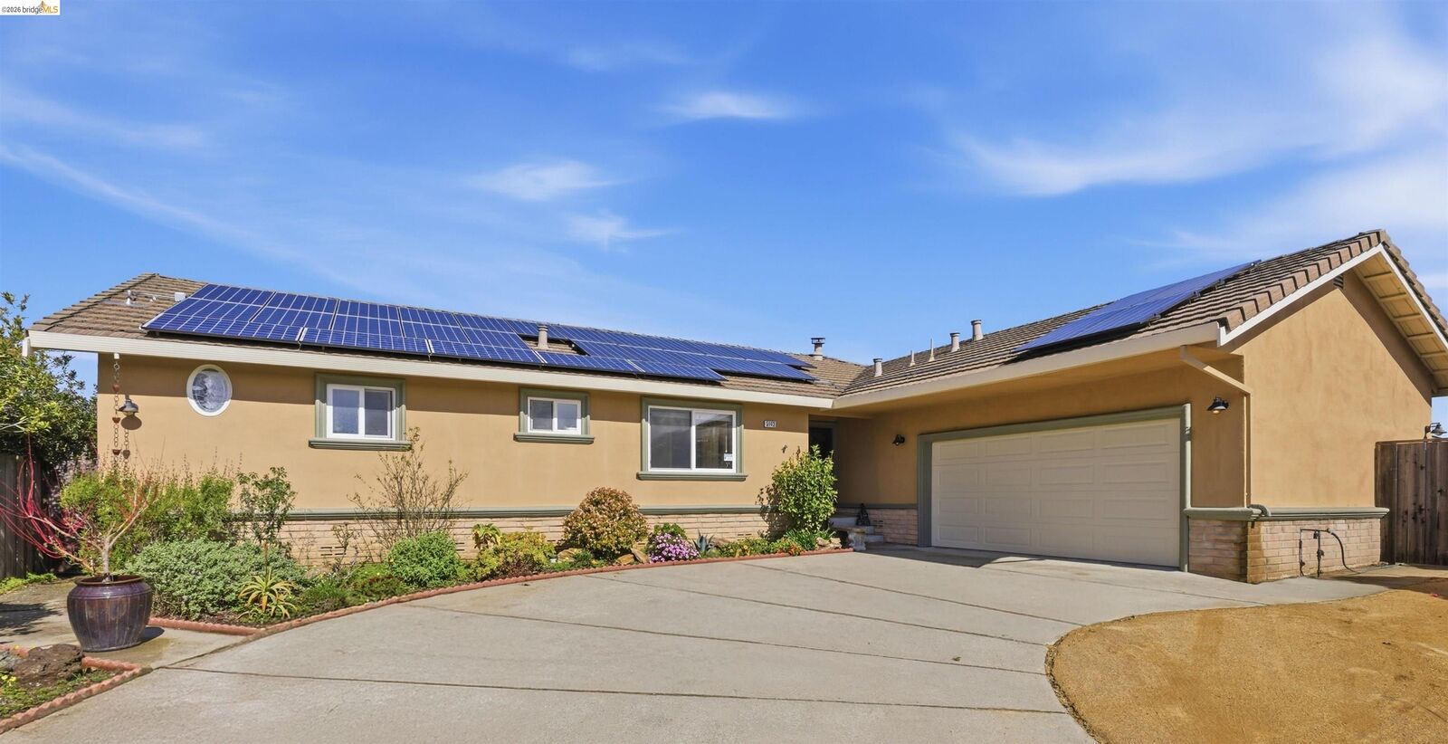 Property Photo: 5143 Saddle Brook Dr CA 94619