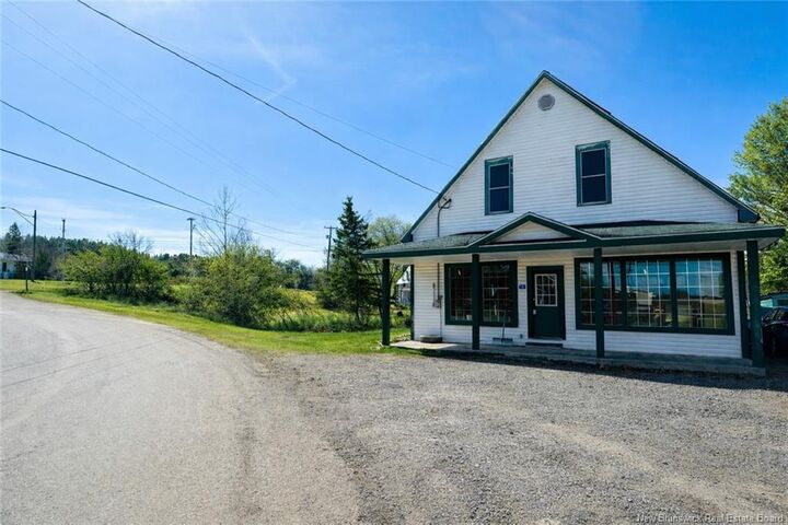 3 Howland Ridge Road — photo 1