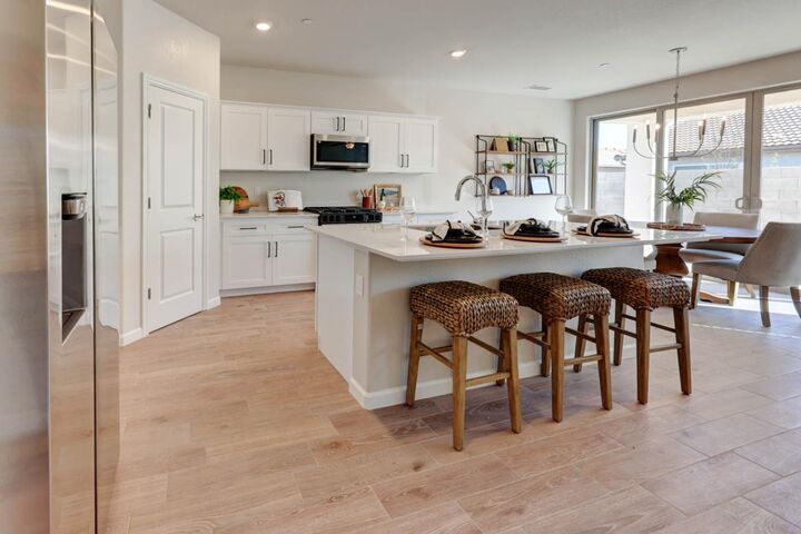 Property Photo:  2463 E O'Keefe Drive  CA 93720 