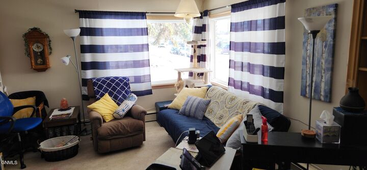Property Photo:  1422 E Ave E  ND 58501 