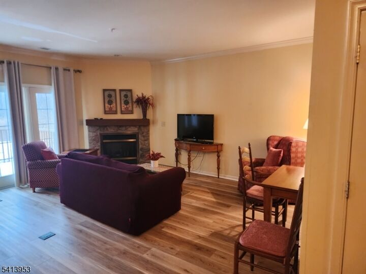 Property Photo:  3 Maple Cres 13  NJ 07462 