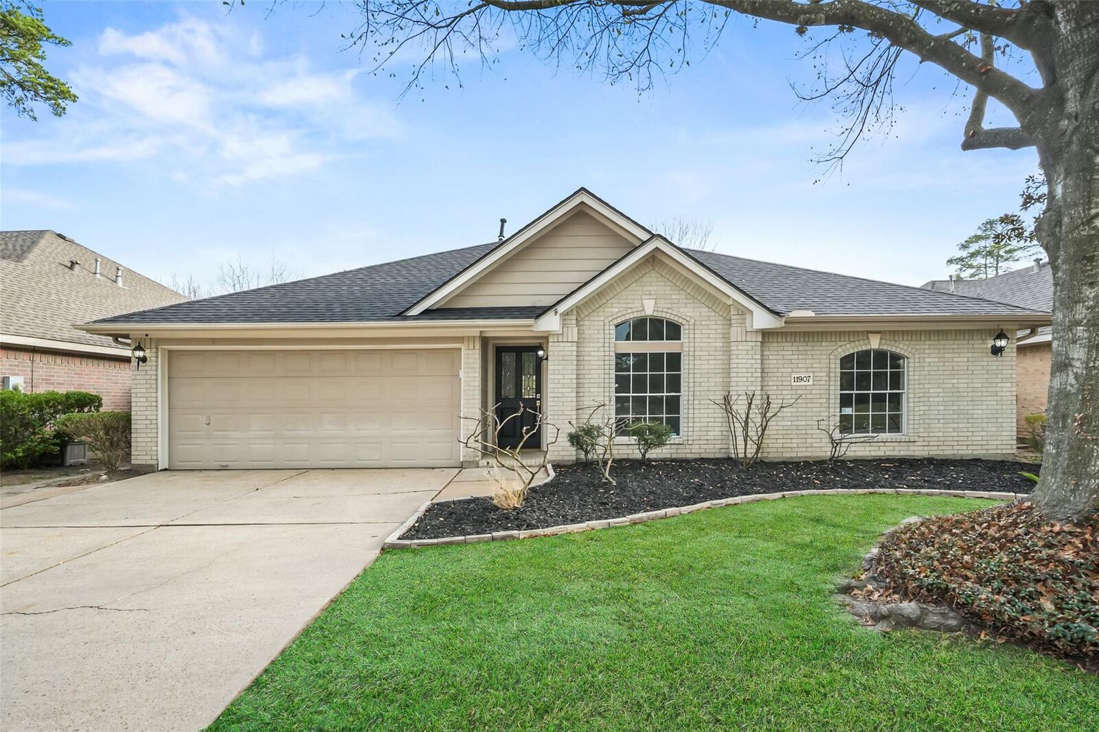 Property Photo:  11907 Lakewood Trail  TX 77377 