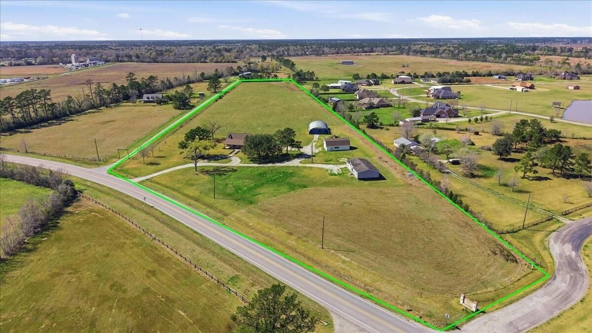 Property Photo:  1065 Fm 1078  TX 77632 