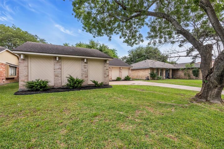 Property Photo: 7314 Misty Morning Drive TX 77346