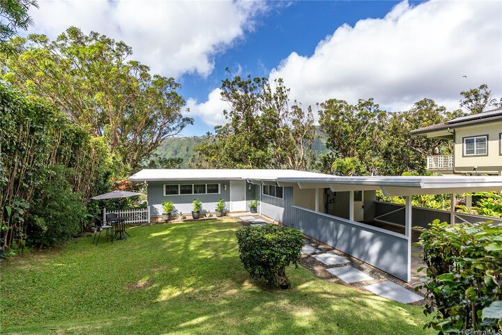 Property Photo: 3629 Woodlawn Terrace Place HI 96822