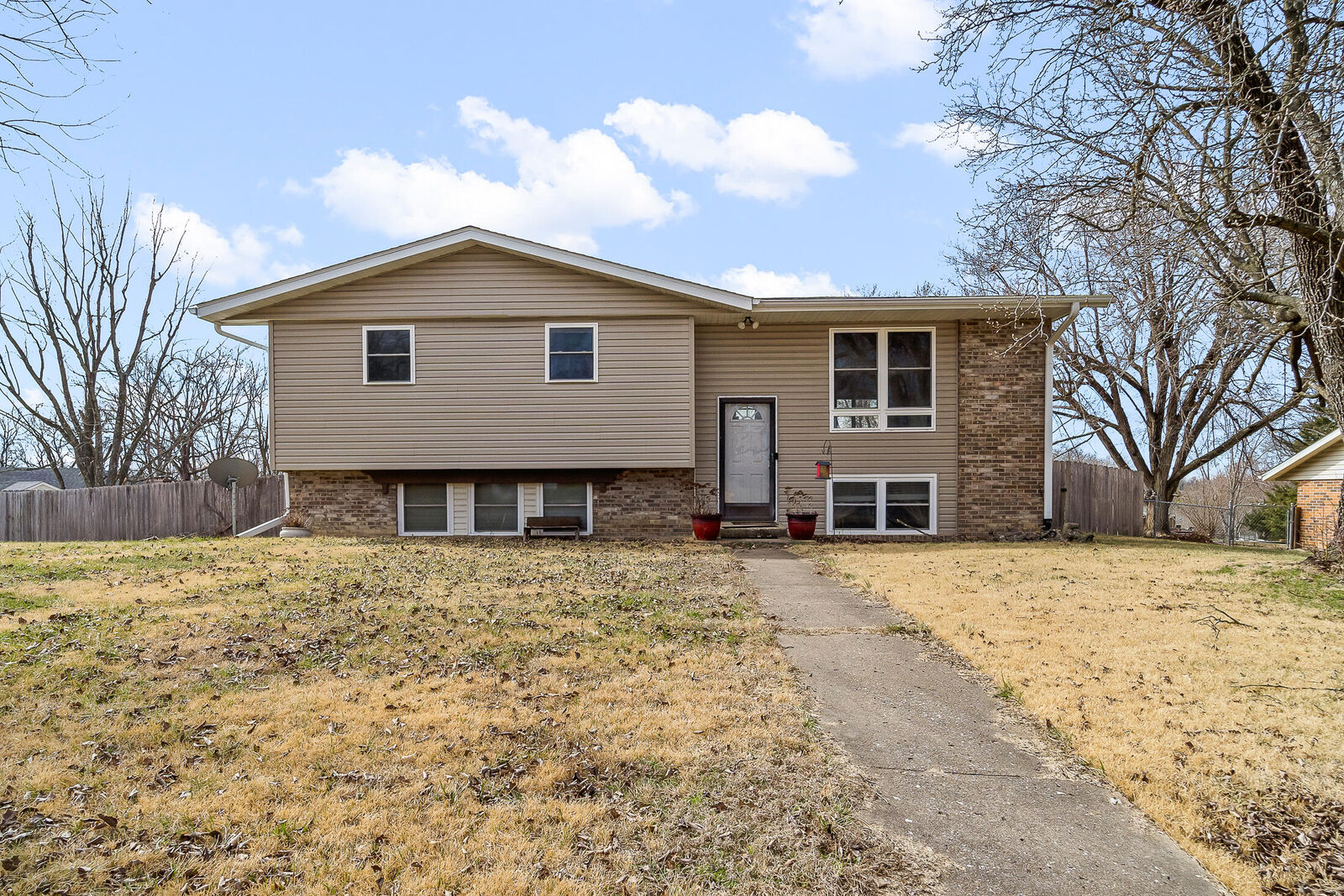Property Photo:  705 Kevin Drive  MO 65109 