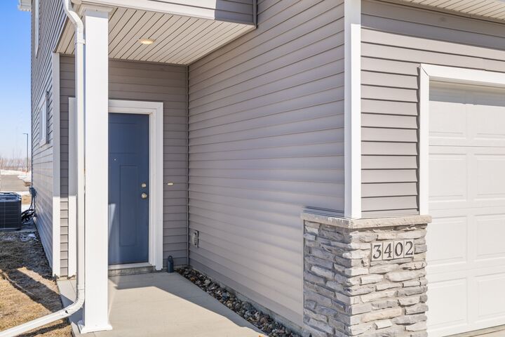 Property Photo:  3402 NW Stratford Lane  IA 50023 