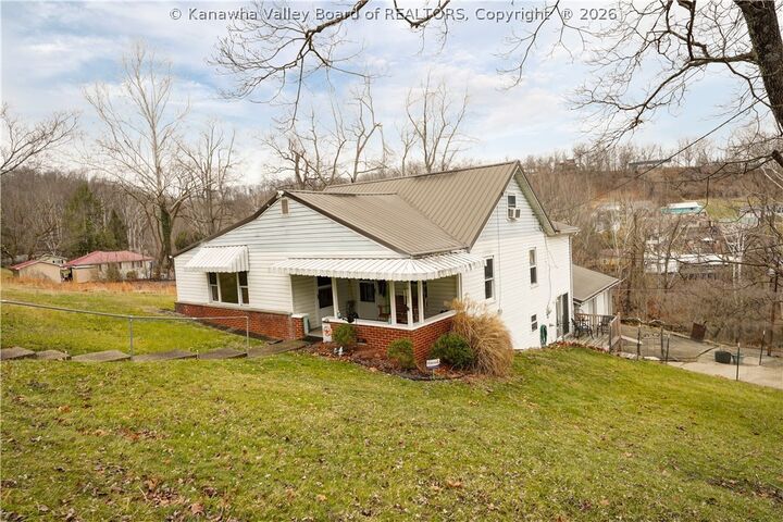 Property Photo:  140 Roberts Road  WV 25064 