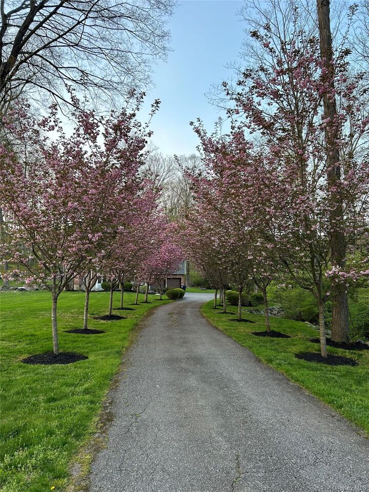 Property Photo: 21 Franklin Drive NY 10541