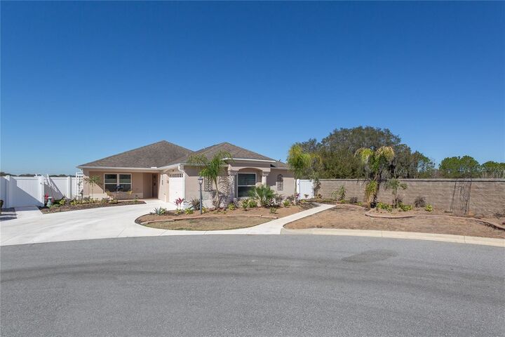 Property Photo:  9041 SE 166th Kathy Loop  FL 32162 