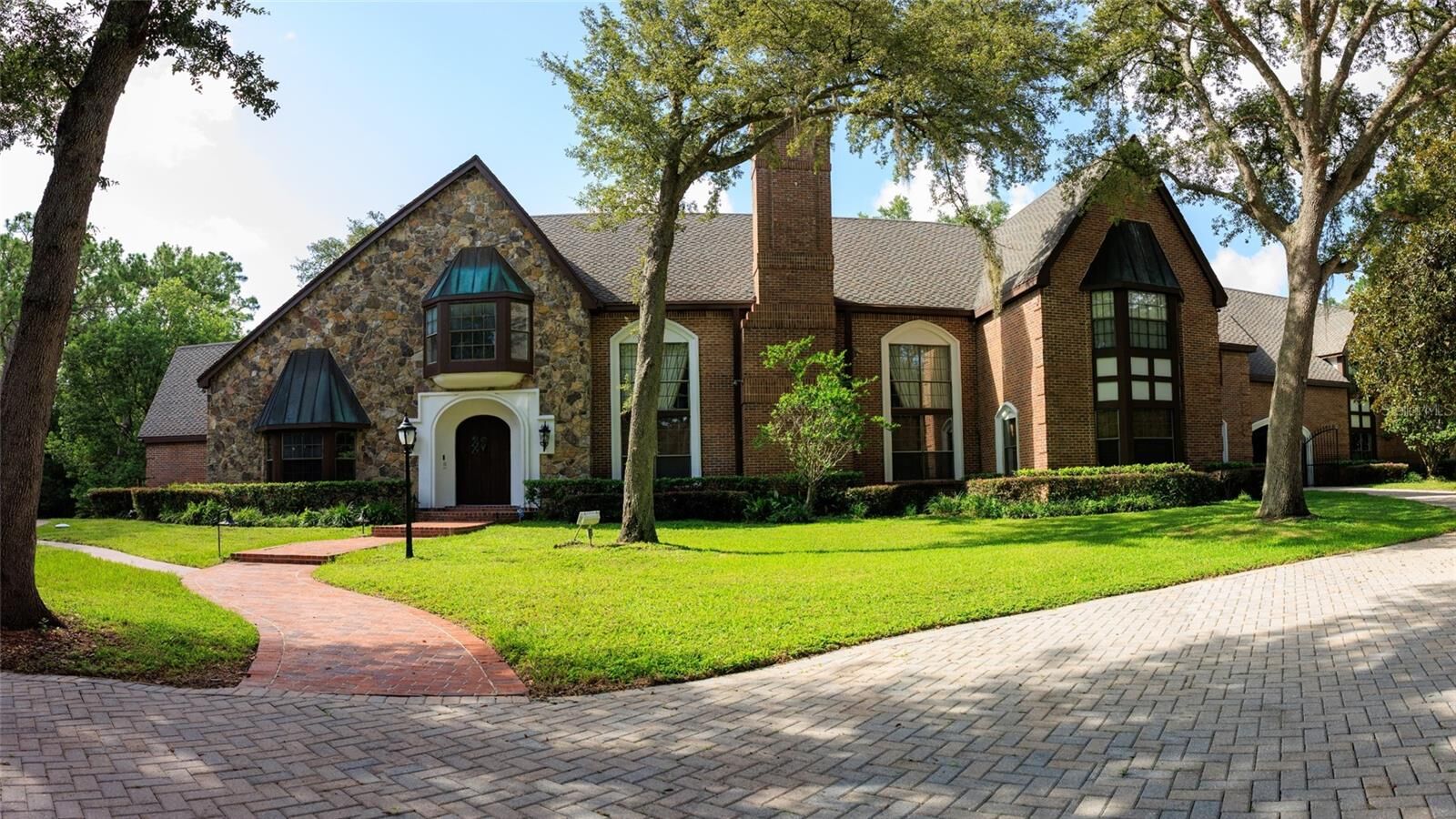 Property Photo:  810 Sweetwater Club Boulevard  FL 32779 