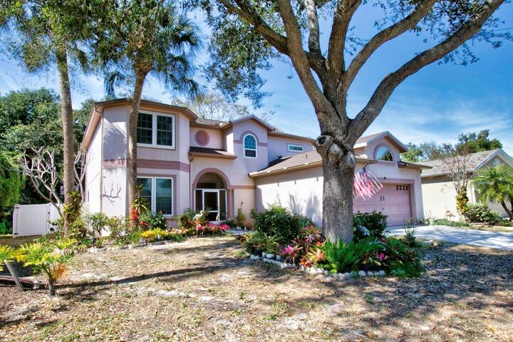 Property Photo:  208 36th Street NE  FL 34208 