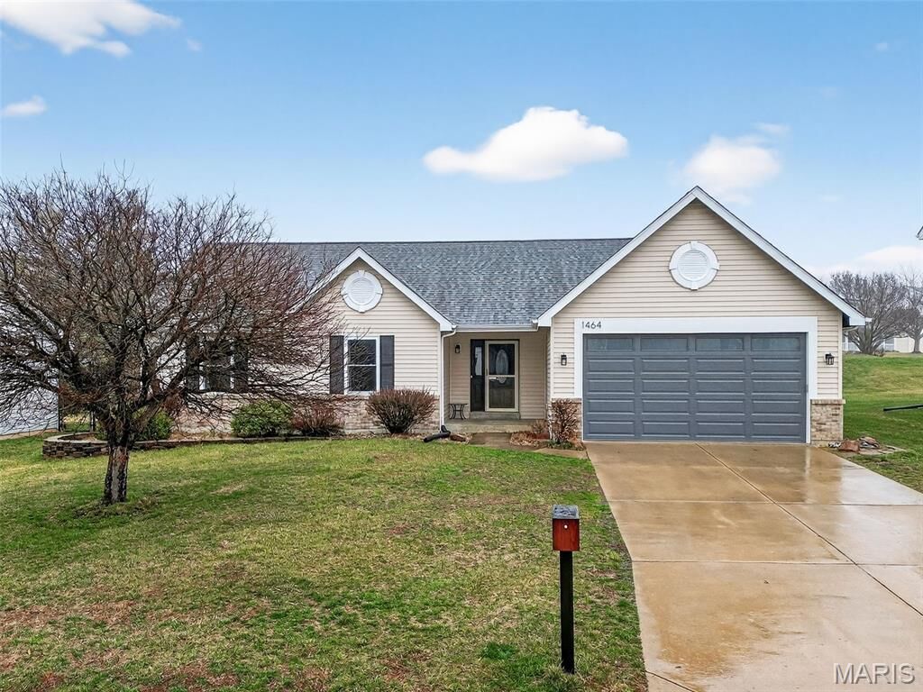Property Photo:  1464 Snowbird Lane  MO 63366 