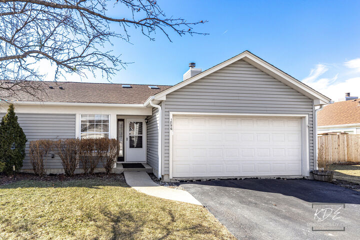 Property Photo: 1896 Appaloosa Drive IL 60565