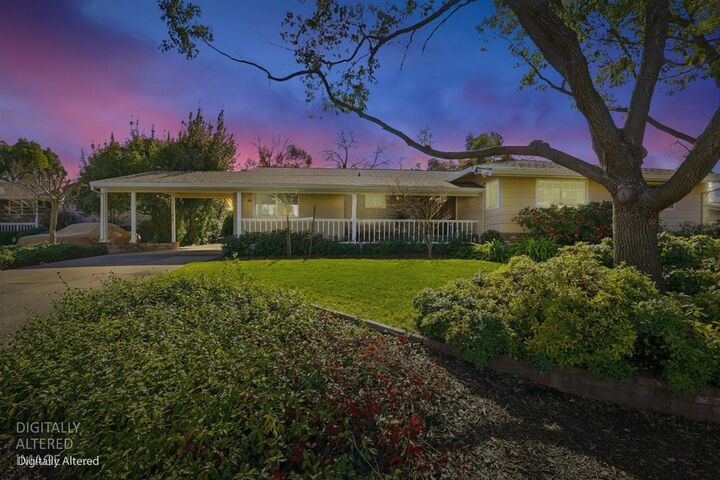 Property Photo: 7724 Greenridge Way CA 95628