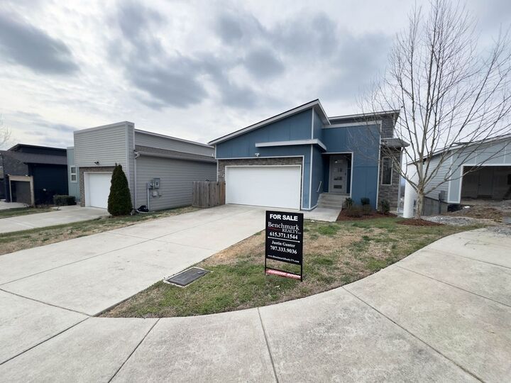 Property Photo: 1753 Boxwood Dr TN 37211