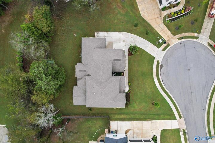 Property Photo:  27 Kenthurst Lane  AL 35748 