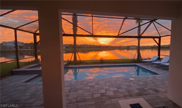 Property Photo: 2073 Yellowfin Circle FL 34114