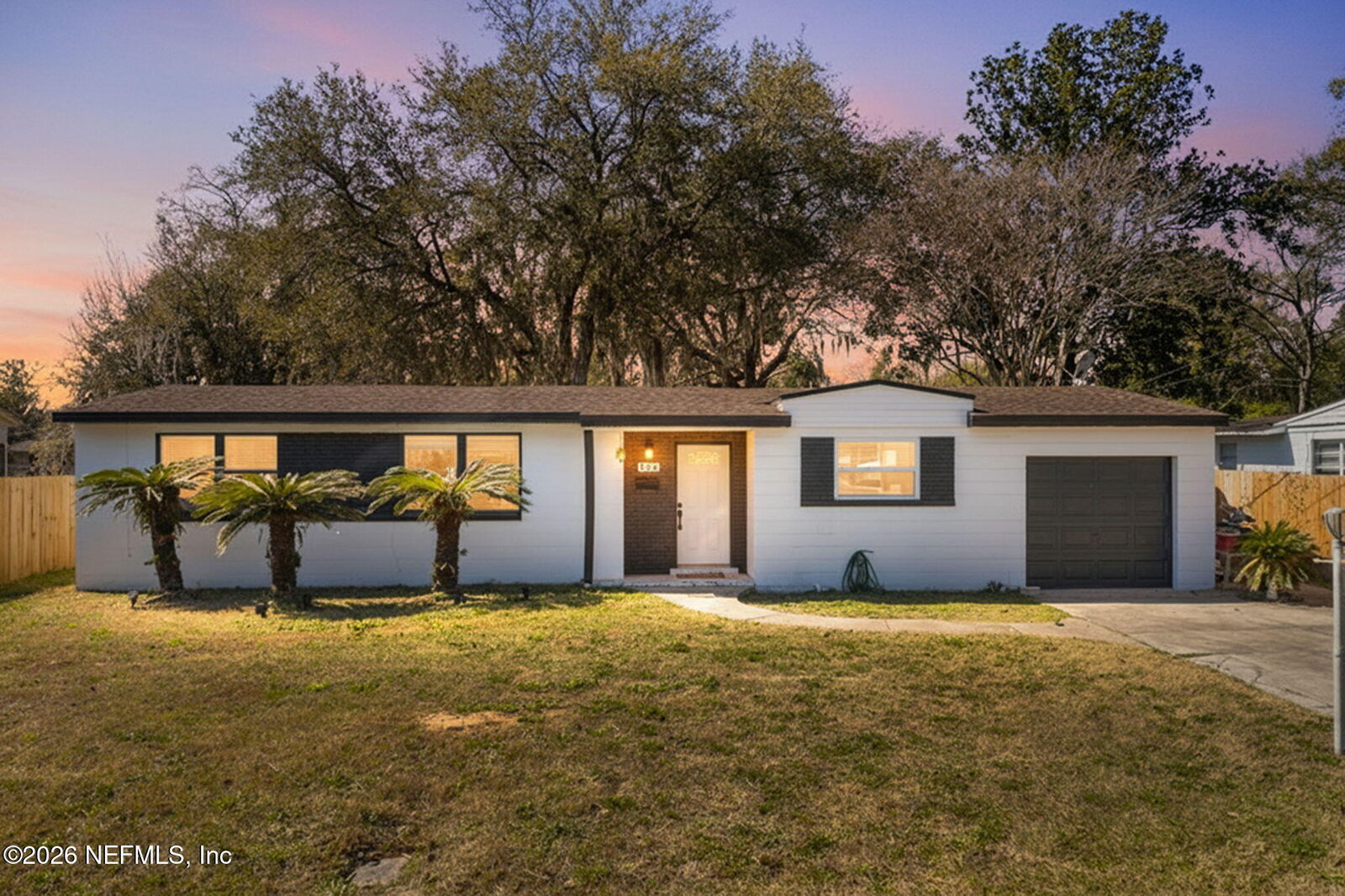 Property Photo:  926 Nightingale Road  FL 32216 
