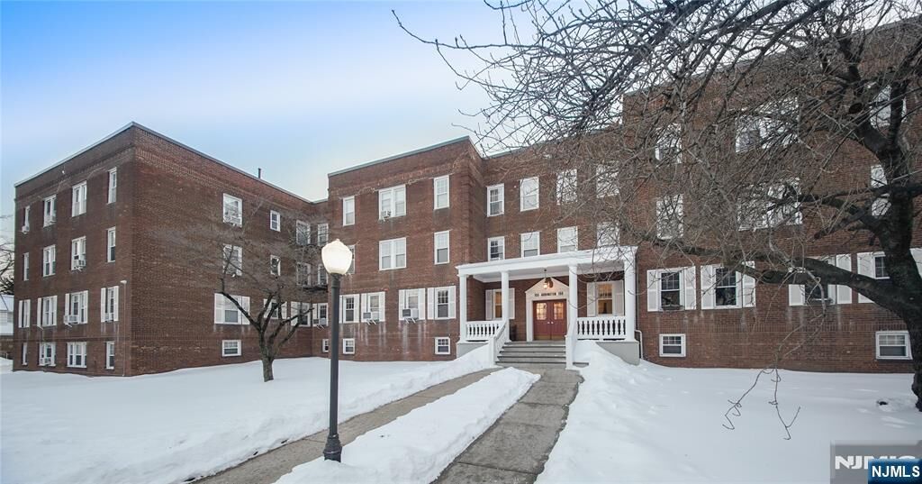 Property Photo:  155 Union Avenue 201  NJ 07070 