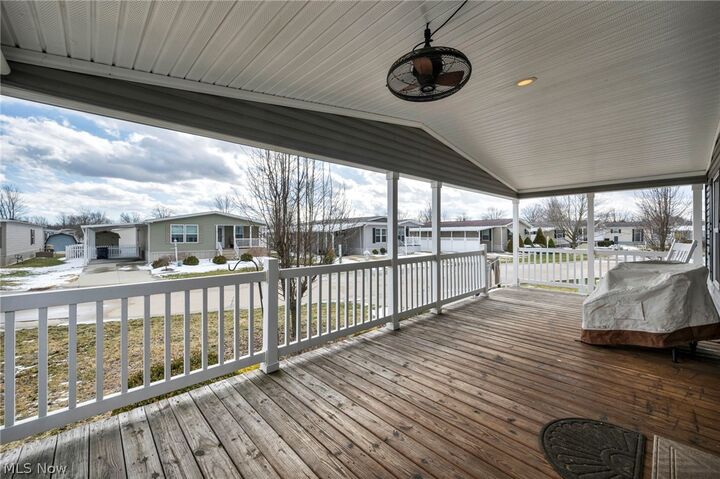 Property Photo: 378 Pin Oak OH 44035