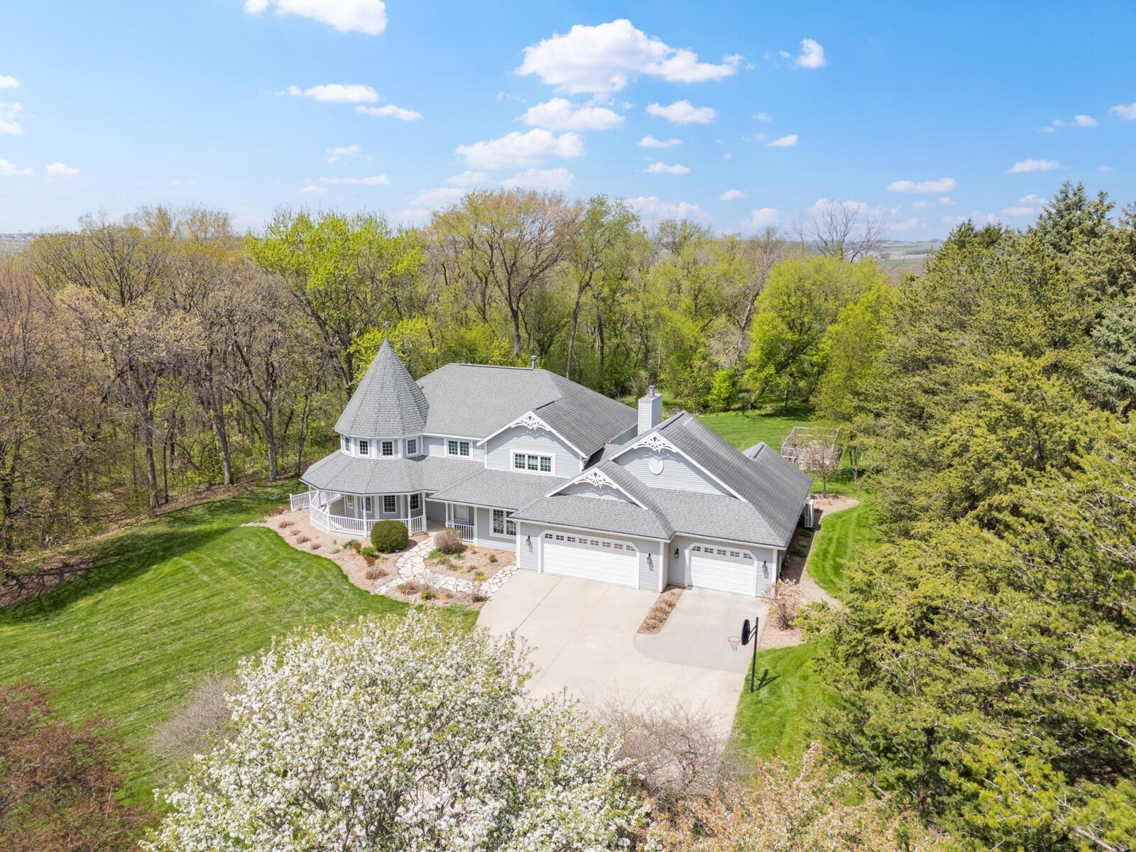 Property Photo:  5435 Howard Street NW  MN 55901 