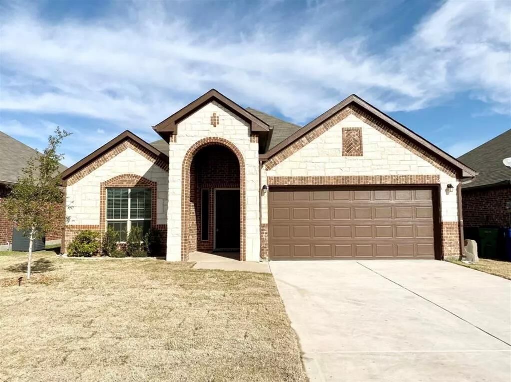 Property Photo: 126 Frank Street TX 75402