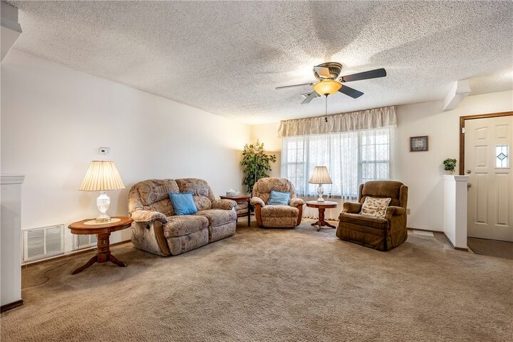 Property Photo:  2 Wigston Lane  AR 72714 