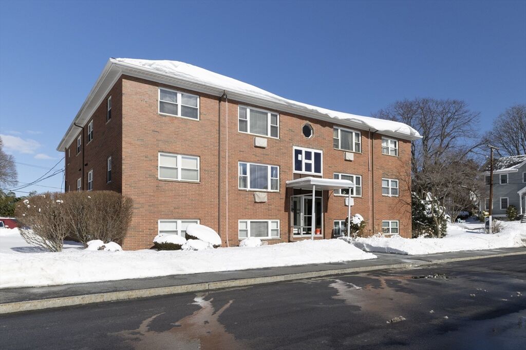 Property Photo:  40 Whitman Road 2-1  MA 02453 