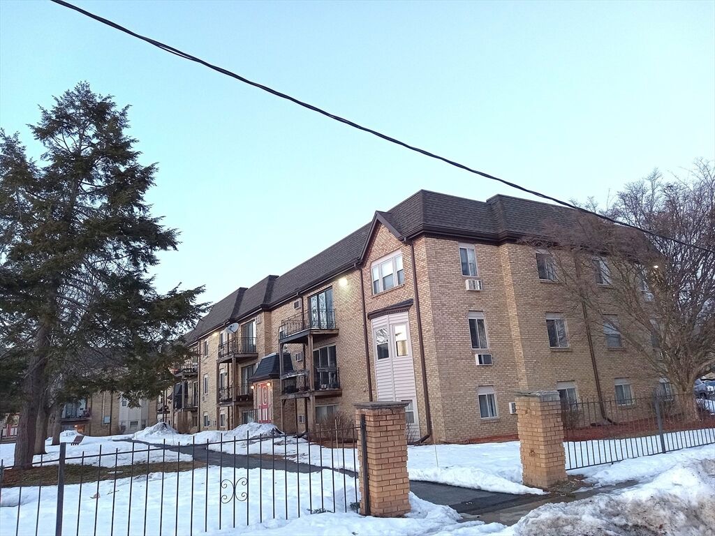 Property Photo:  339 Pawtucket 19  MA 01854 