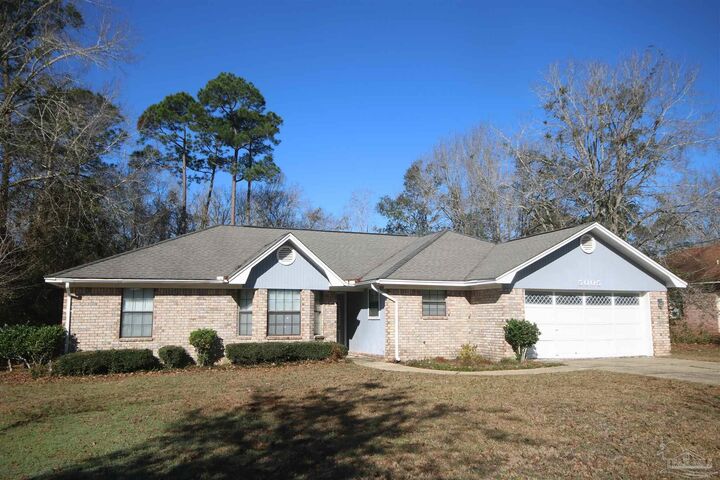 Property Photo: 5005 Ponitz Pkwy FL 32571