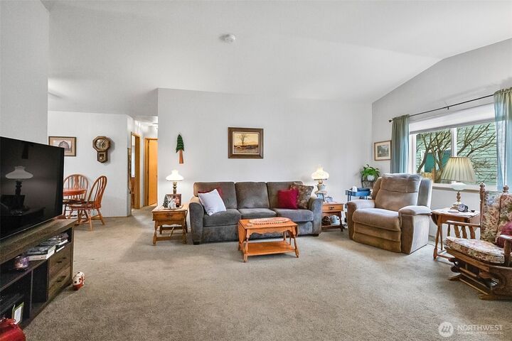 Property Photo: 4015 168th Place NE B WA 98223