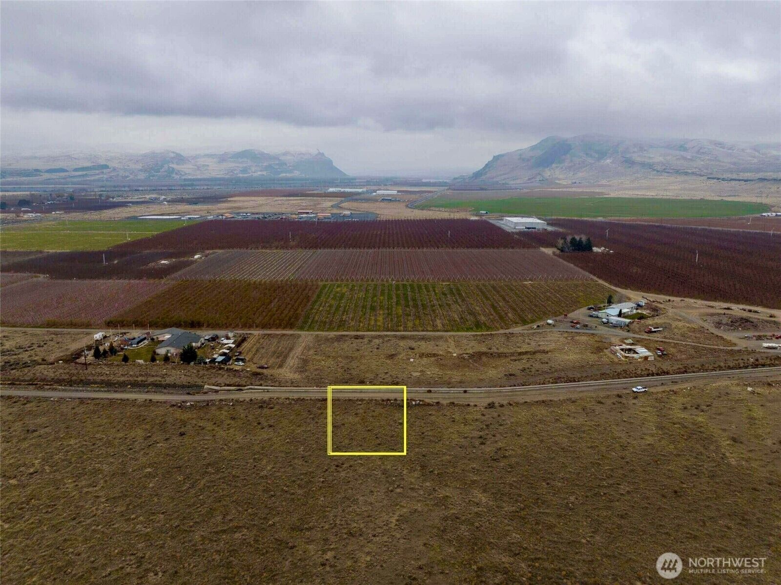 Property Photo:  23437  Road U  SW  WA 99349 