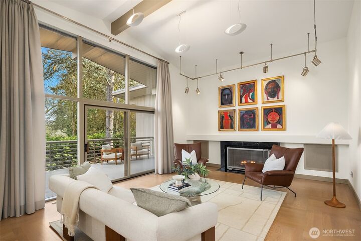 Property Photo:  7640 NE 32nd Street  WA 98039 