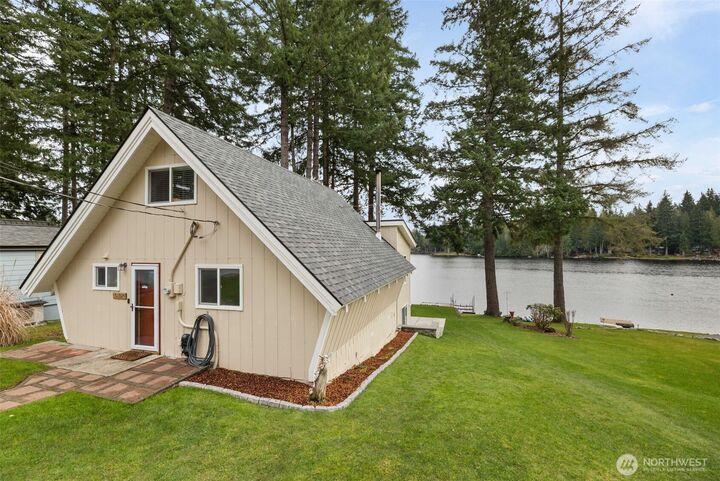 Property Photo:  2241 E Timberlake Drive W  WA 98584 