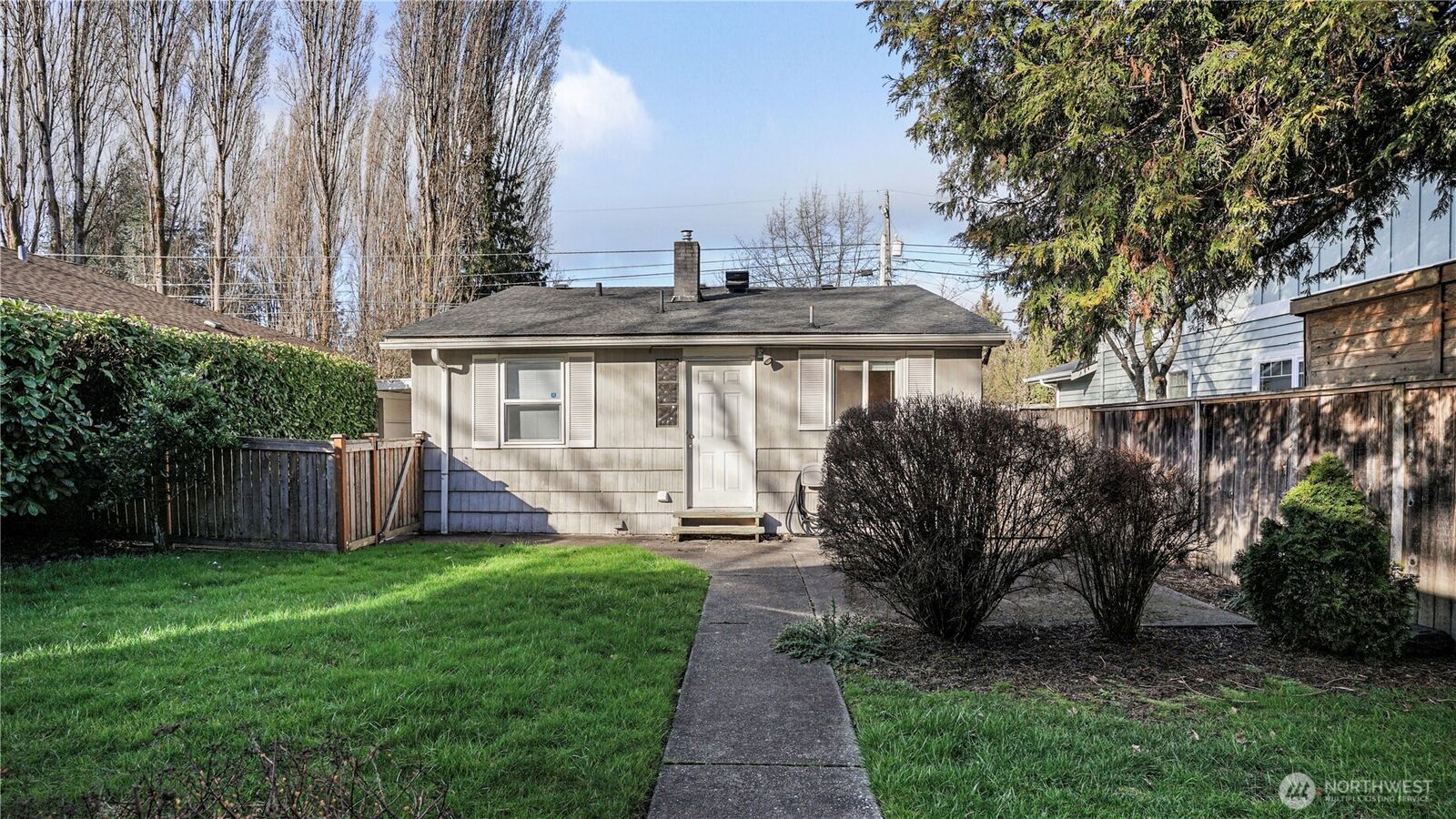 Property Photo: 316 32nd Avenue E WA 98112