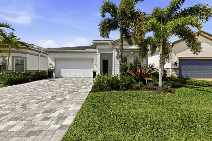 Property Photo:  10332 Northbrook Circle  FL 33412 