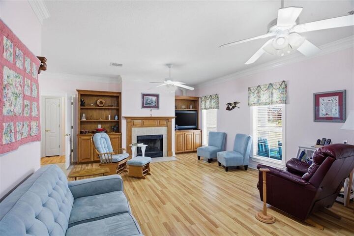 Property Photo:  2235 E Gabriel Sq Square E  LA 70611 