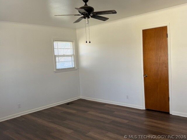 Property Photo:  1342 E 55th Place  OK 74105 
