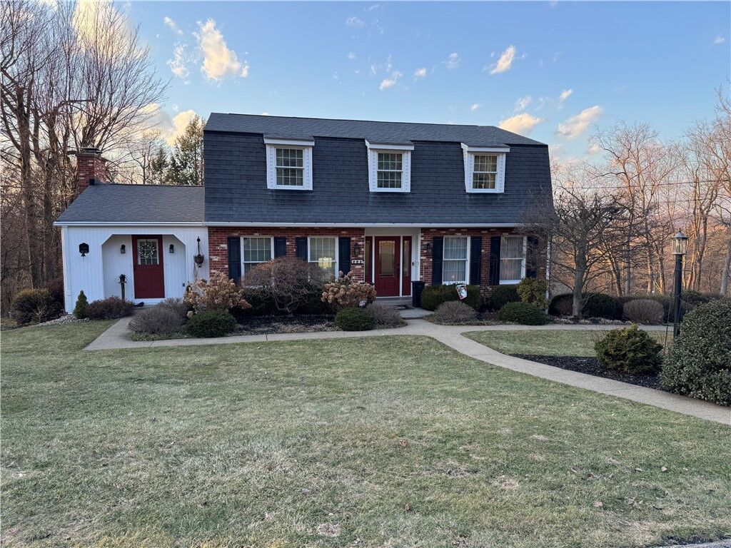 Property Photo:  202 Anne Street  PA 15650 